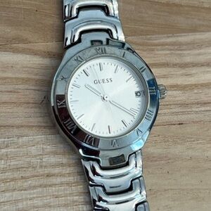 Guess Ladies Watch Stainless Bracelet Silver Dial Quartz Date Window